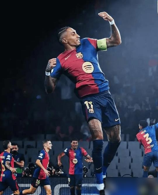 九游体育app-SKT观众热烈欢呼！，西亚卡姆迎来十赛季出色发挥再创辉煌时刻(skilllabo官网入口)