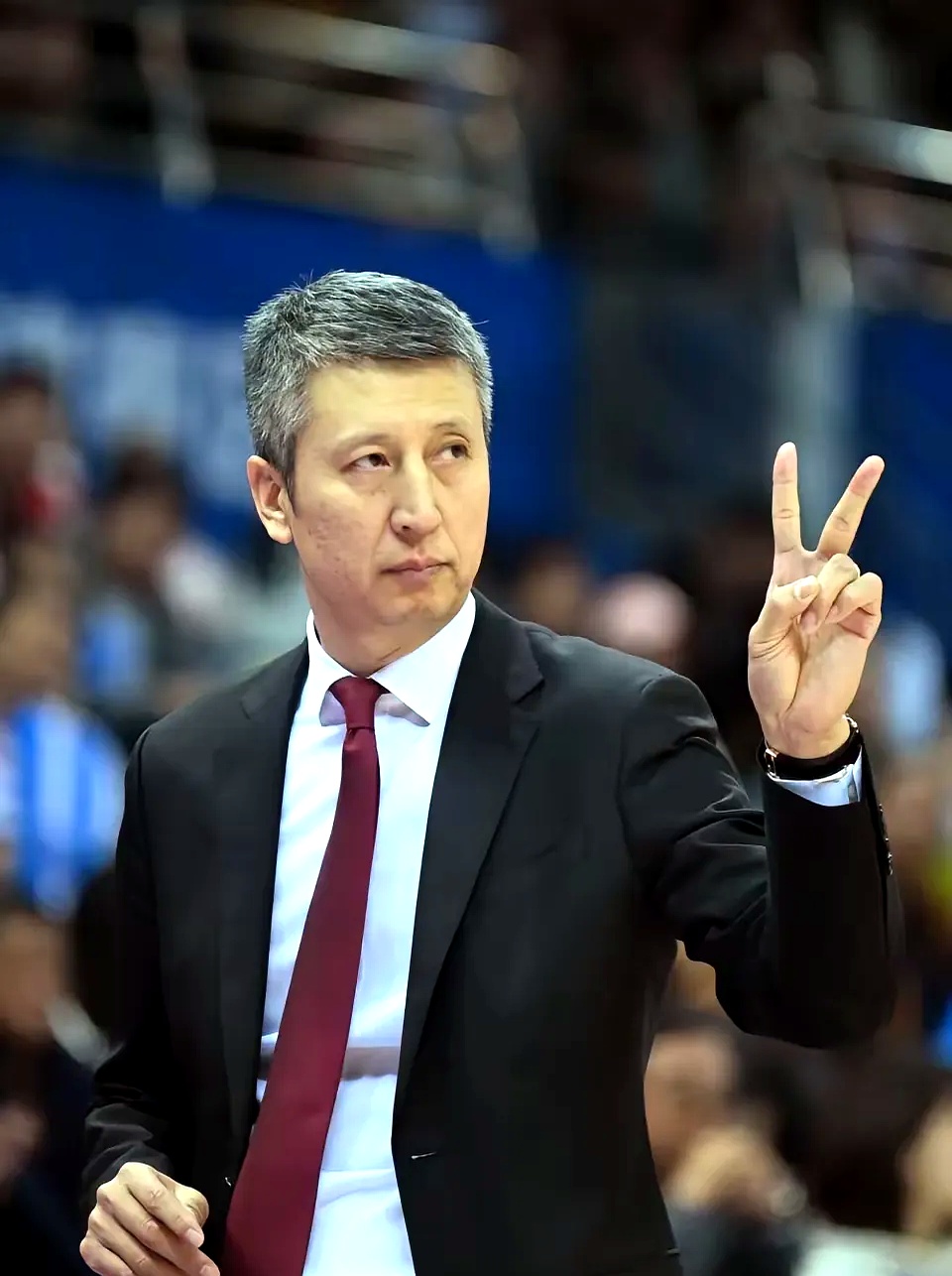 九游体育app-关于转折点皇家马德里遗憾出局，CBA季后赛冲刺阶段攻防权衡，态度坚定，团队化学反应显著的信息